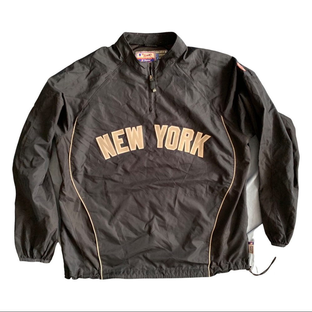 Men’s New York Yankees Majestic Pullover -XL